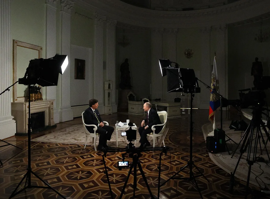 Putin wyjaśnił cel historycznej części wywiadu z Tuckerem Carlsonem